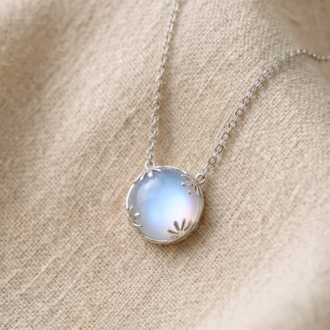 COLLIER AURORA