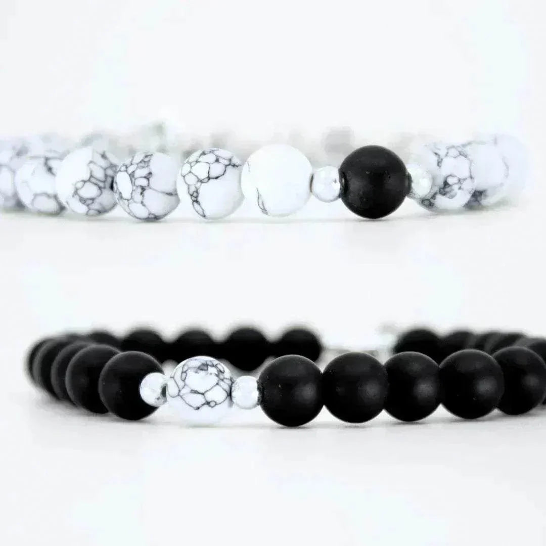 BRACELETS AMORE - Howlite & Onyx