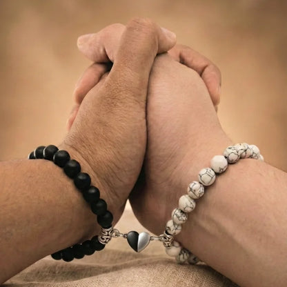 BRACELETS AMORE - Howlite & Onyx