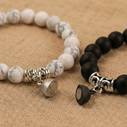 BRACELETS AMORE - Howlite & Onyx