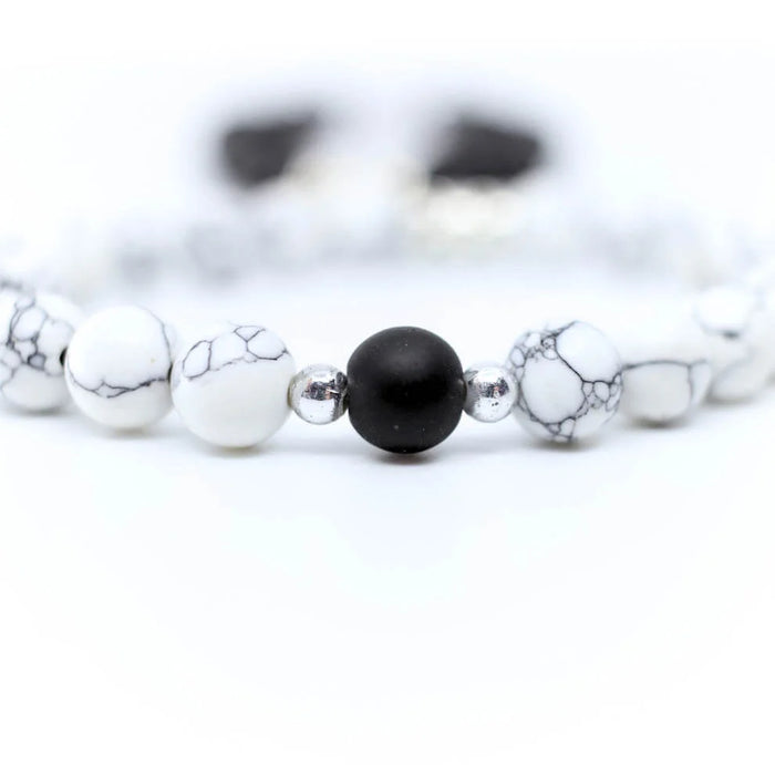 Bracelet AMORE en perles de Howlite blanche – bijou femme élégant